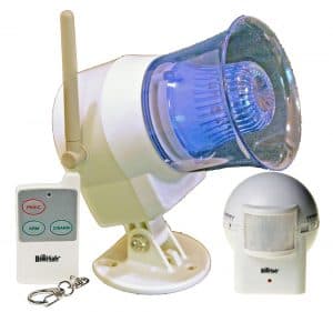 HomeSafe Outdoor Siren With Flashing Light Remote And OutDoor Adjustable Motion Sensor Bundle Package